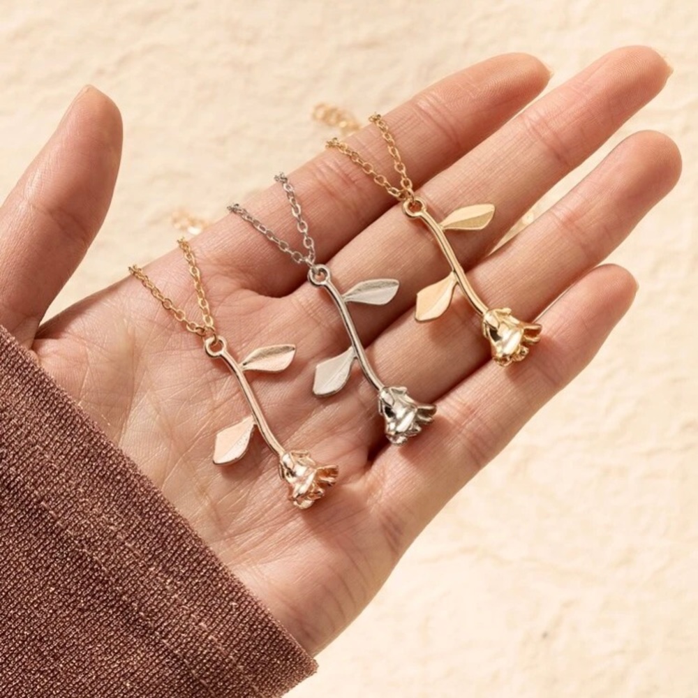 Rose Pandant Charm Necklace (1pc)